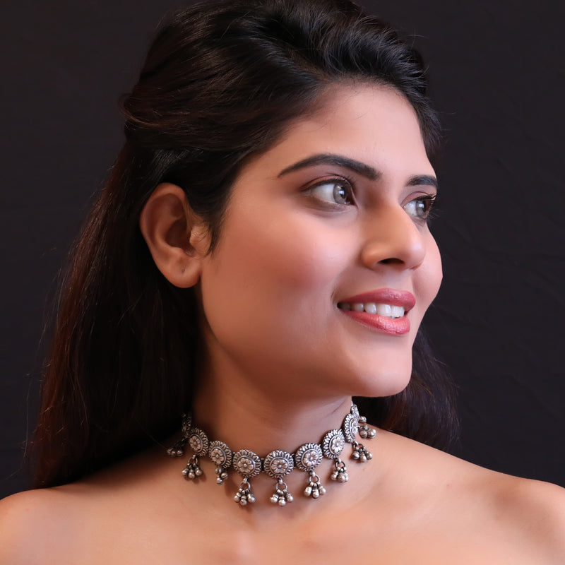 925 Handcrafted Pure Silver Choker in Flower Motif