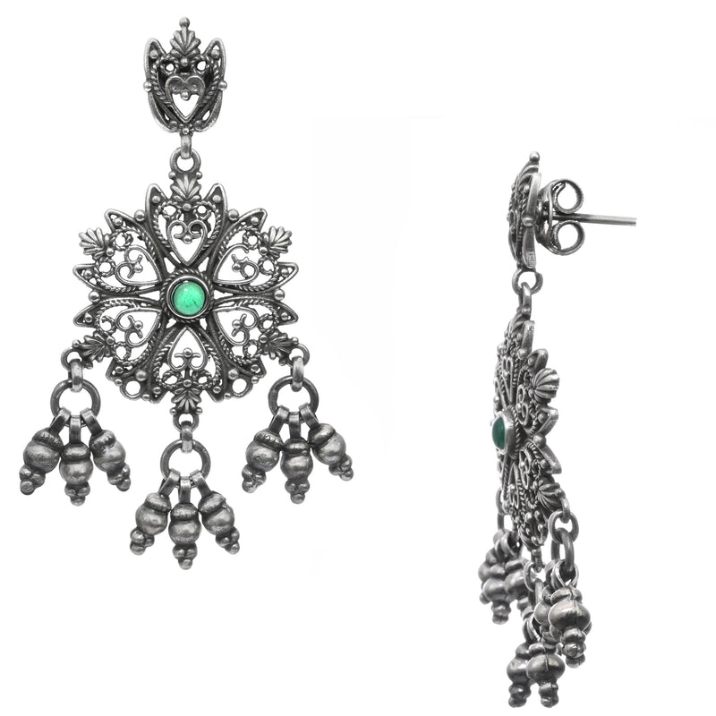 Sterling Silver Antique Earring with green stone