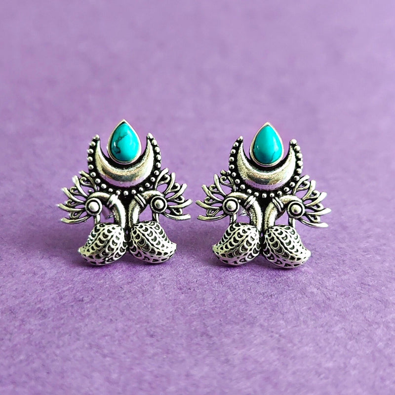 925 Sterling Silver Minimalist Peacock Studs In Green Stone