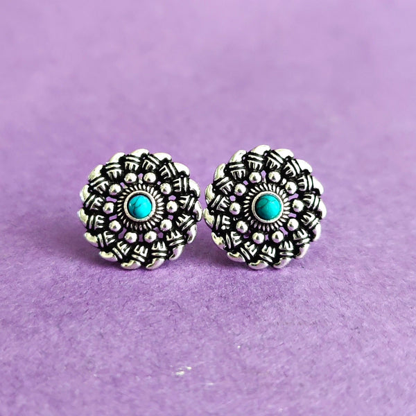 925 Sterling Silver Minimalist Flower Studs In Turquoise Stone