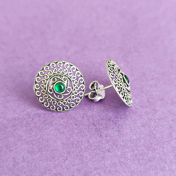 925 Sterling Silver Minimalist Round Studs In Green Stone