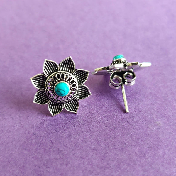 925 Sterling Silver Minimalist Flower Motif Studs in Turquoise Stone